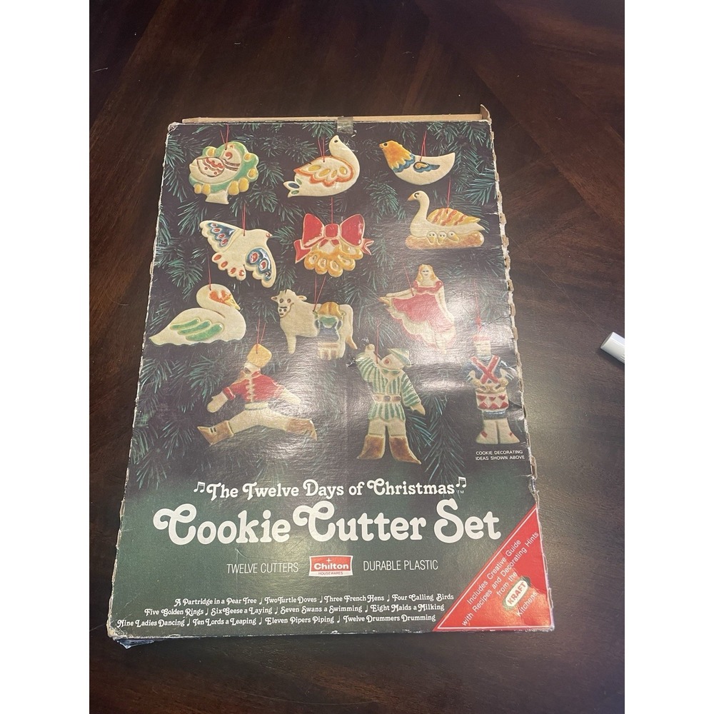 Complete Vintage Chilton The Twelve Days of Christmas Cookie Cutters